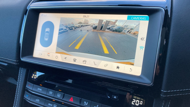 Jaguar F-Pace 2.0d [180] Chequered Flag 5dr Auto AWD Diesel Estate